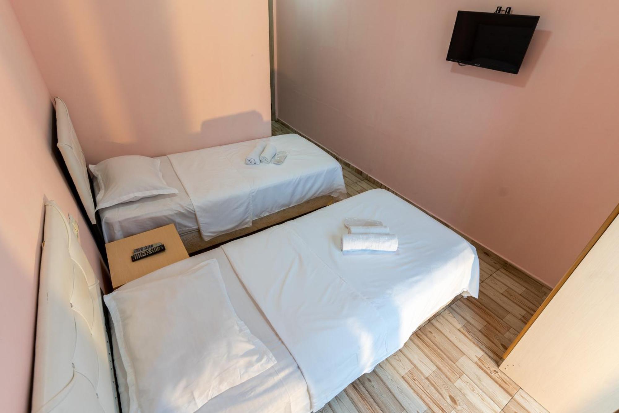 Hotel Ponto Vechio Batumi Bagian luar foto