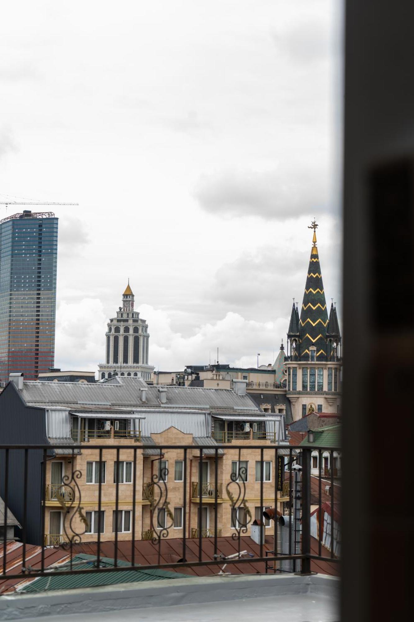Hotel Ponto Vechio Batumi Bagian luar foto