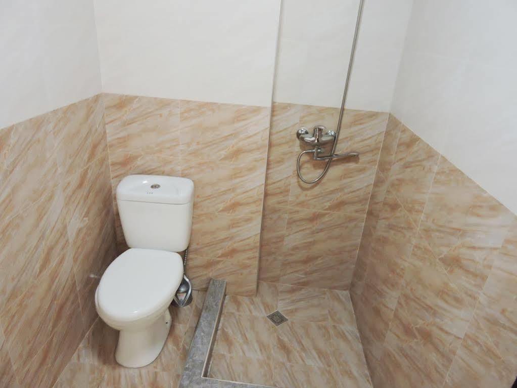 Hotel Ponto Vechio Batumi Bagian luar foto